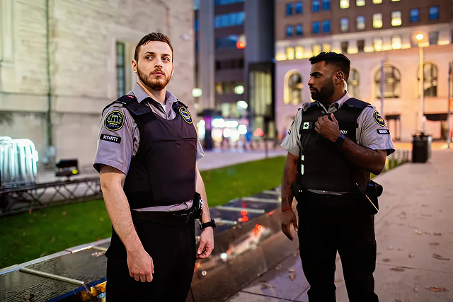 Top 7 Benefits of Hiring Professional Security Guard Services in Riverside