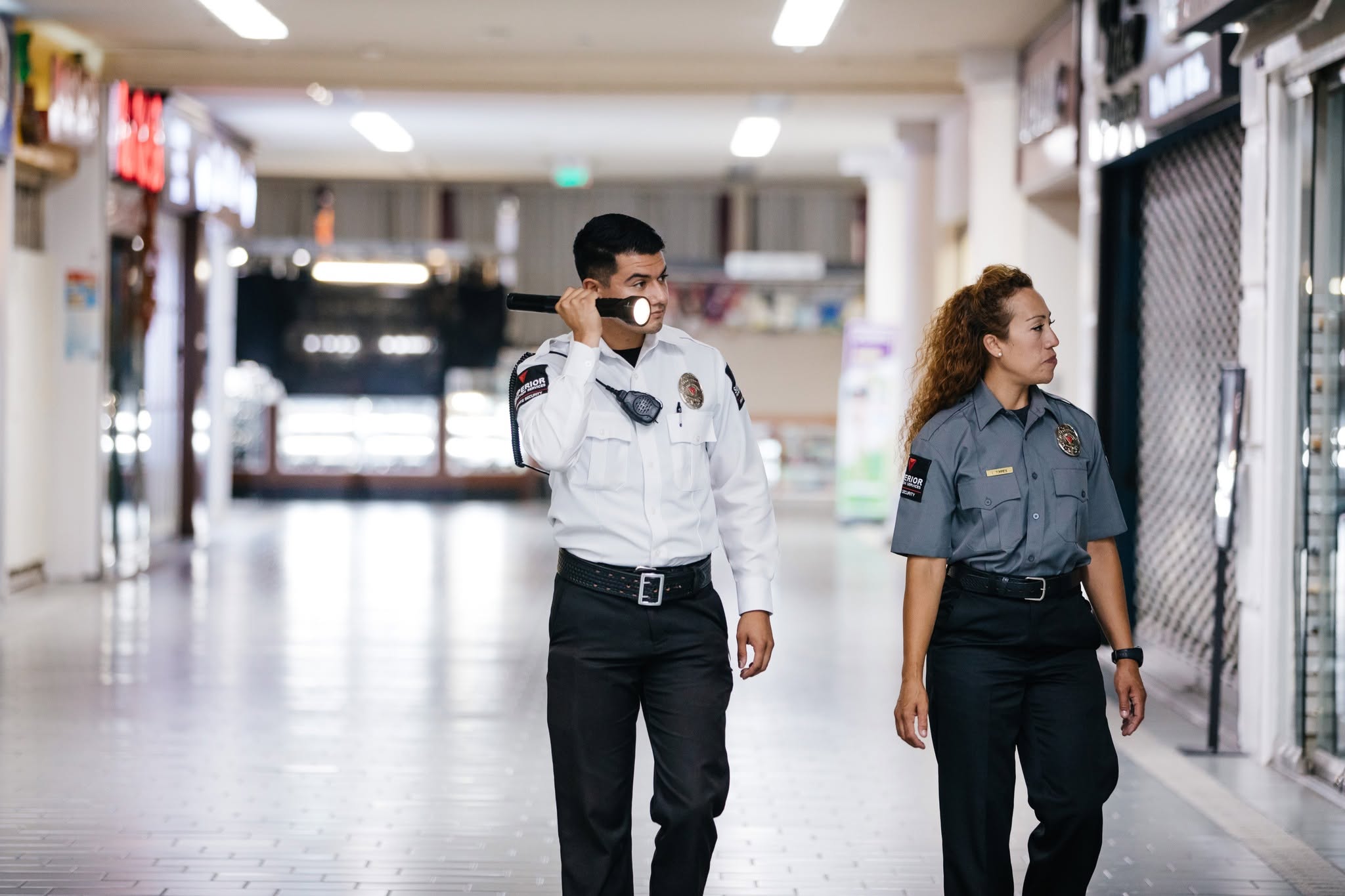 How Security Guards Help Prevent Retail Theft